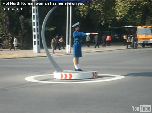 north-korean-police-woman