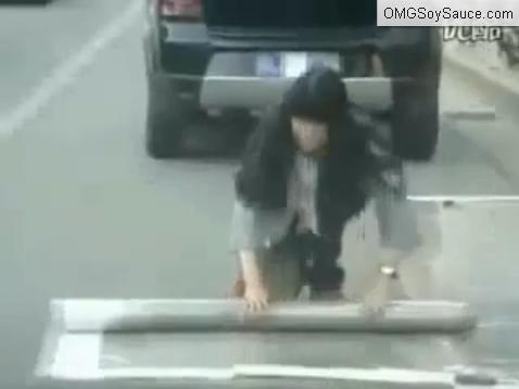 china-female-self-parking03