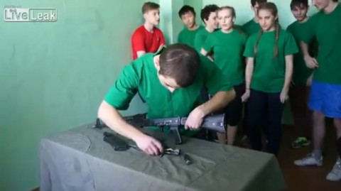 russian-rifle-dismantle-erection02