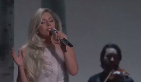 lady-gaga-oscar-performance02